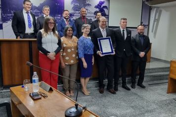 Foto - Câmara celebra aniversário de Caçapava com Sessão Solene