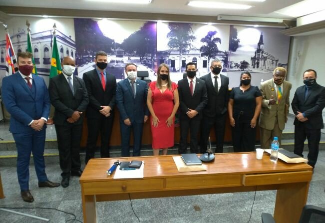 Cerimônia de posse reúne prefeito, vice e vereadores na Câmara de Caçapava