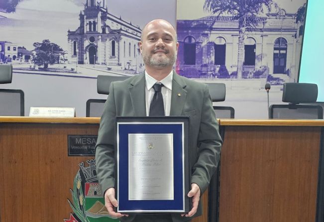 Eugenio Pinto de Freitas Filho recebe Diploma de Honra ao Mérito