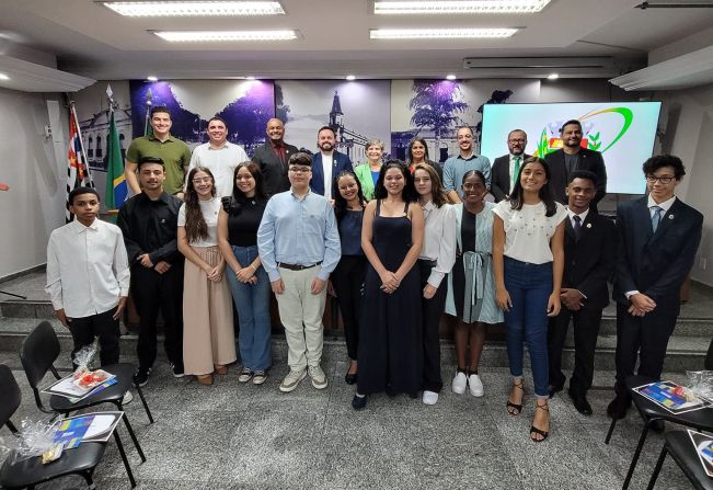 Câmara promove Sessão especial com os jovens eleitos nos Programas Câmara Jovem e Prefeitura Mirim