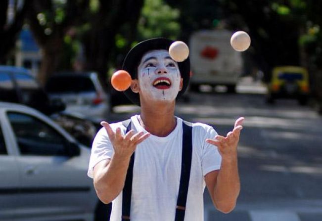 Lei para atividades culturais circenses e artistas de rua é sancionada