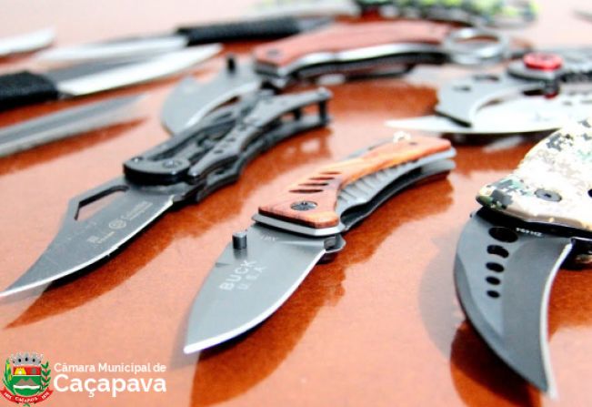 Lei proíbe comércio de facas e canivetes por ambulantes